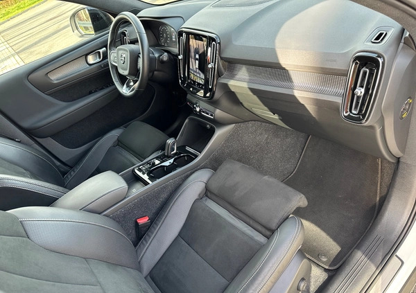 Volvo XC 40 cena 139900 przebieg: 38000, rok produkcji 2020 z Prusice małe 781